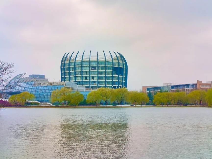 图书馆打卡1400次,打卡上海宝藏