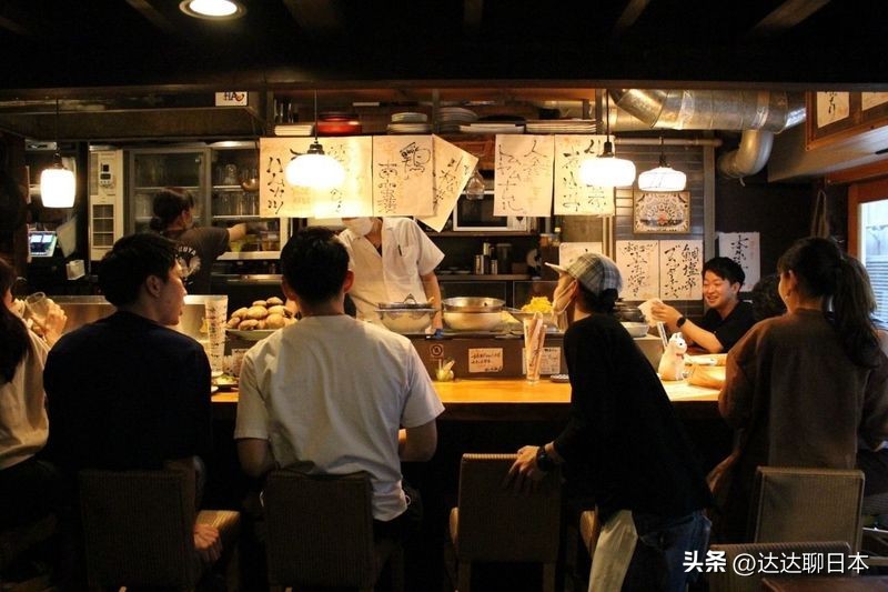 喝酒要什么理由？日本特有的“喝酒文化”，和其他国家有何不同？