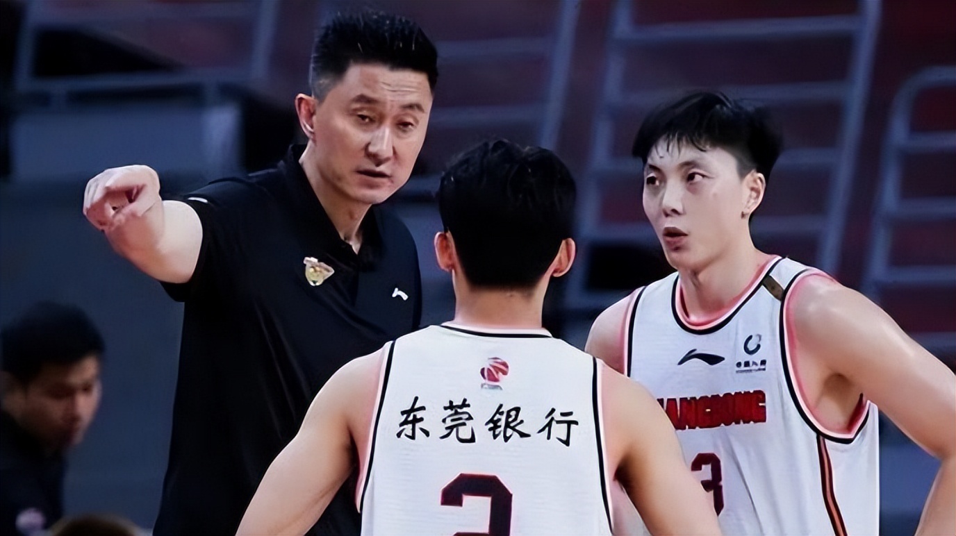 中国男篮12人名单官宣了没有,中国男篮未来三年内12位球员阵容