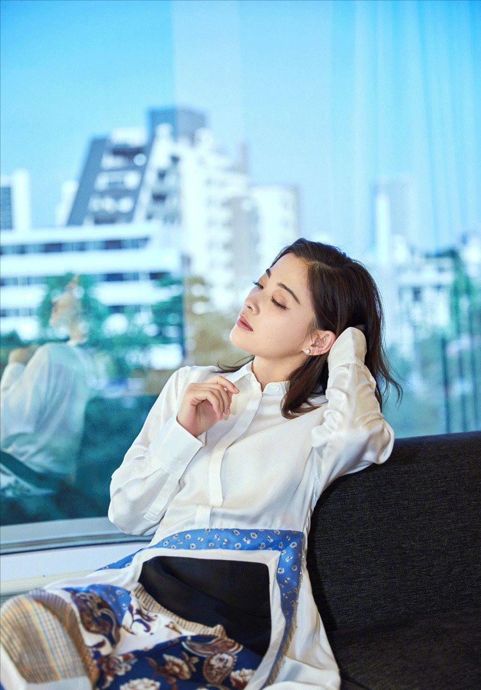 梅婷是否整容,演员梅婷的老公曾剑的照片