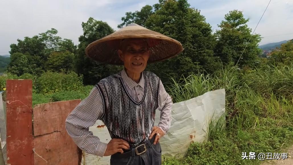 我花了1500元钱，买了一张70年前的遗照，送到千里之外的湖南怀化