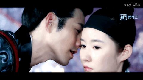 明明很帅自己却觉得很丑,明明很帅却打扮很丑