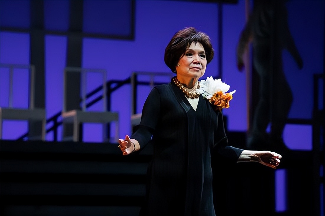 周凯旋跟了李嘉诚多少年,周凯旋凭什么被李嘉诚独宠29年