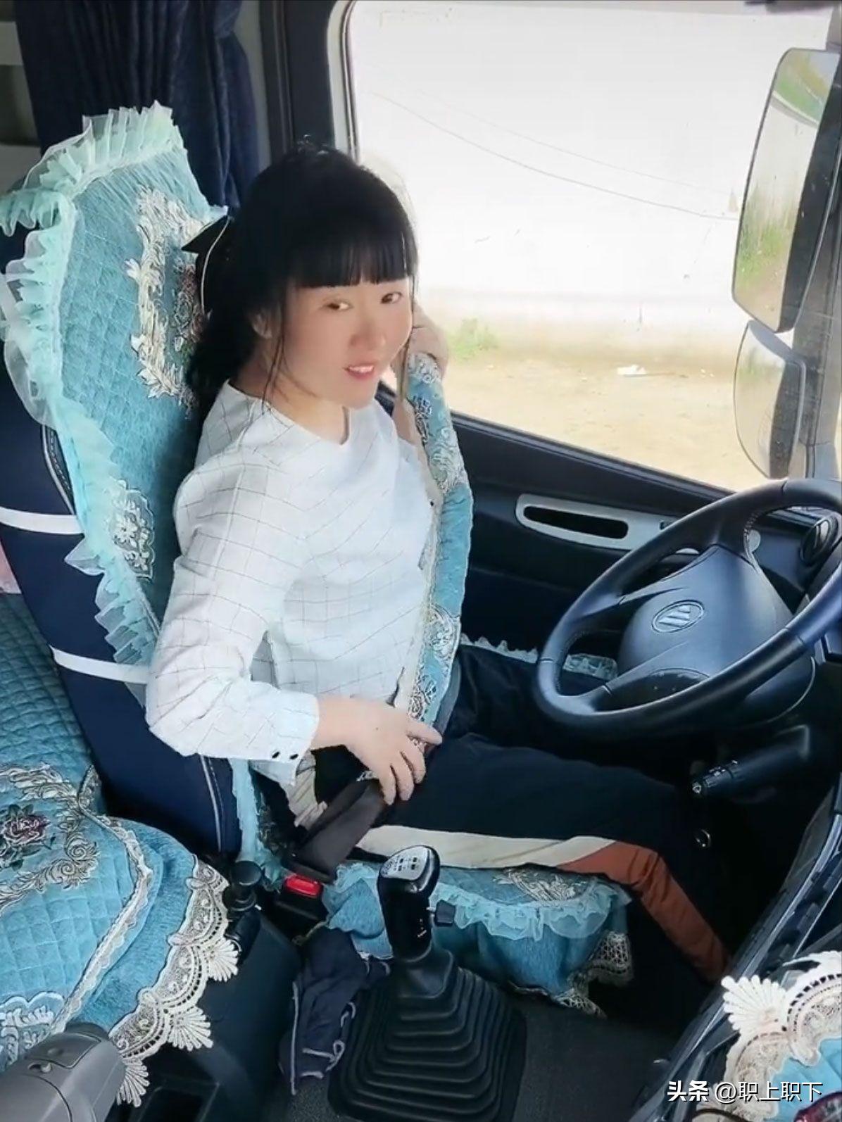 农村小伙做这个副业赚了3万块钱,农村小伙日赚千元的生意经历