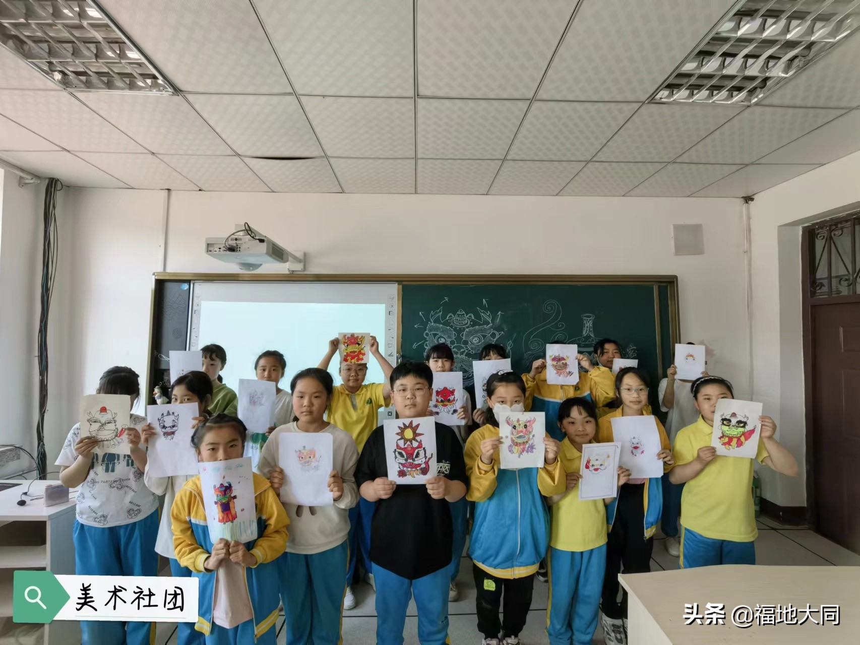 丰富社团活动多彩校园生活简报,社团活动丰富多彩搭建出彩平台