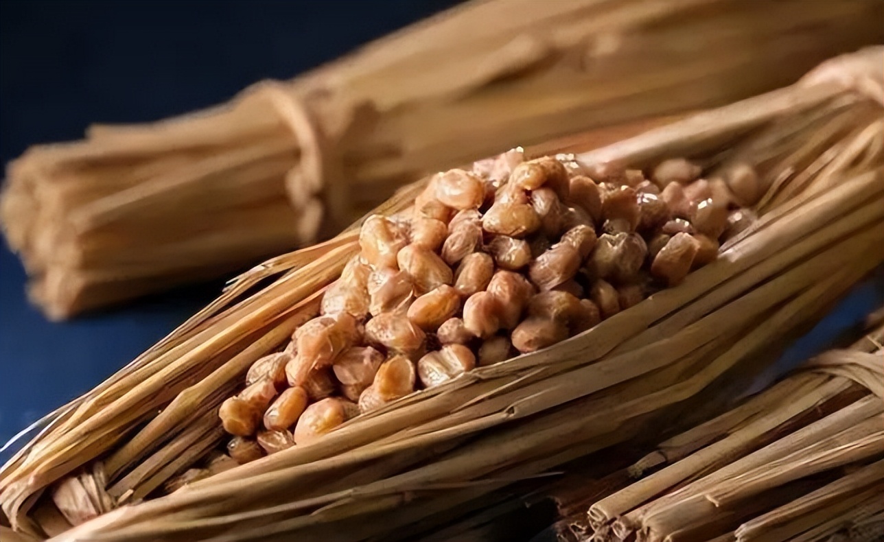 日本的纳豆都怎么吃,日本的传统纳豆