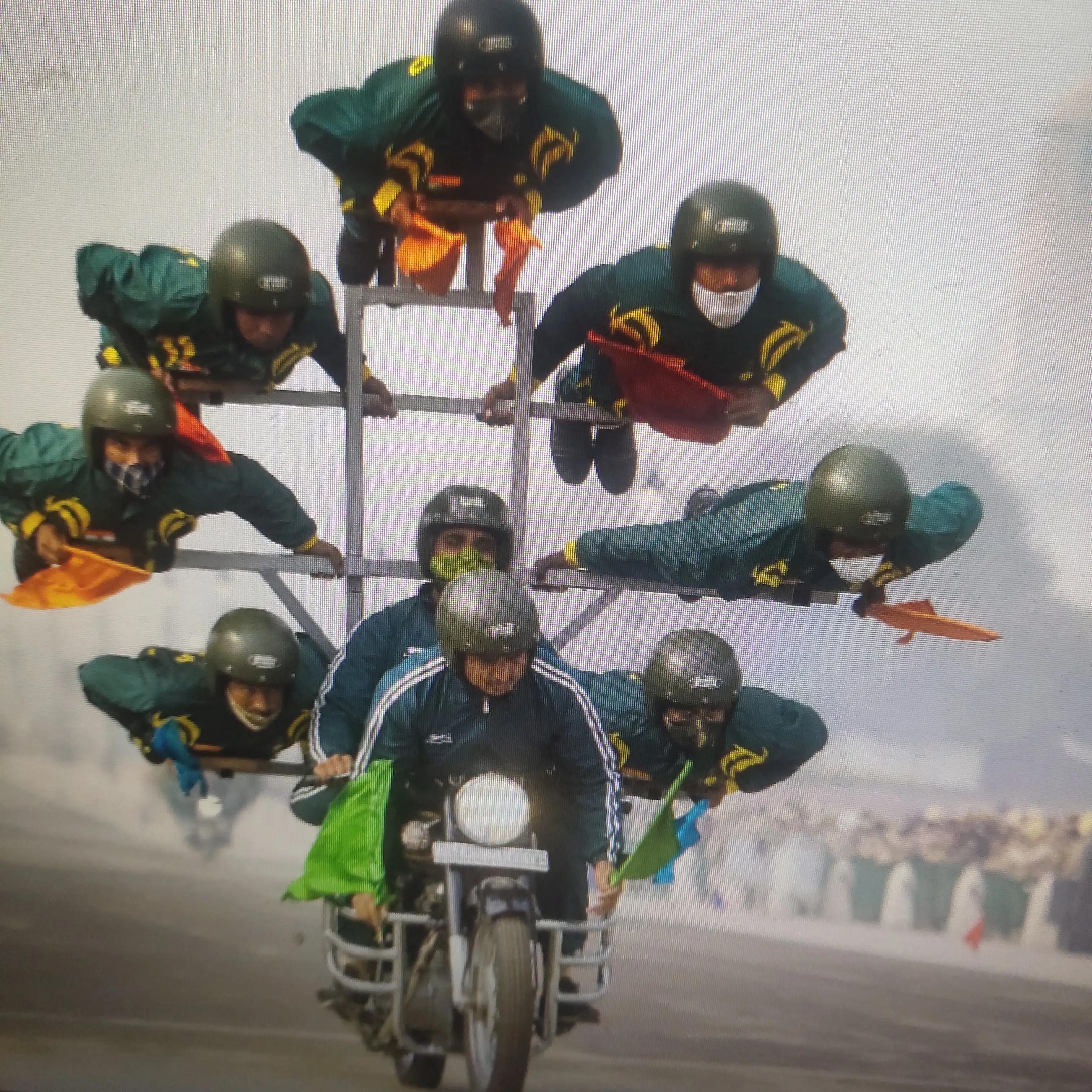 印度足球队与中国队,奇葩足球队