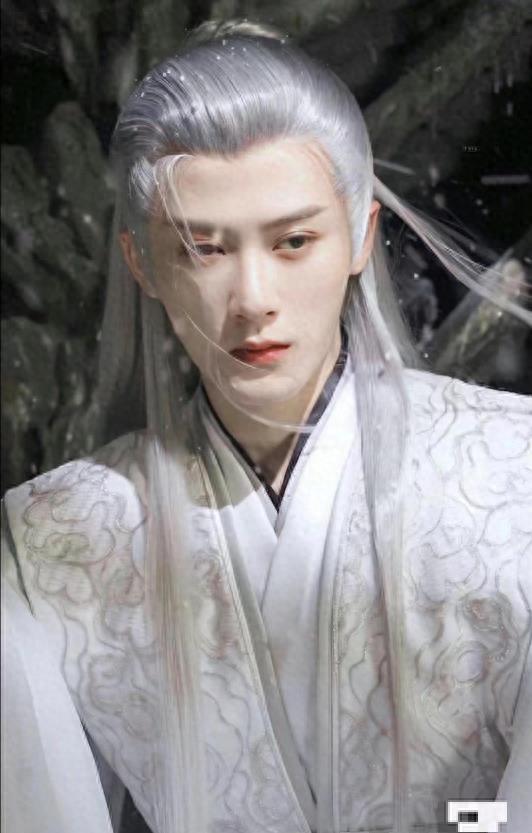 杨幂的真实人品被别人夸赞,杨幂在圈内的人品到底如何