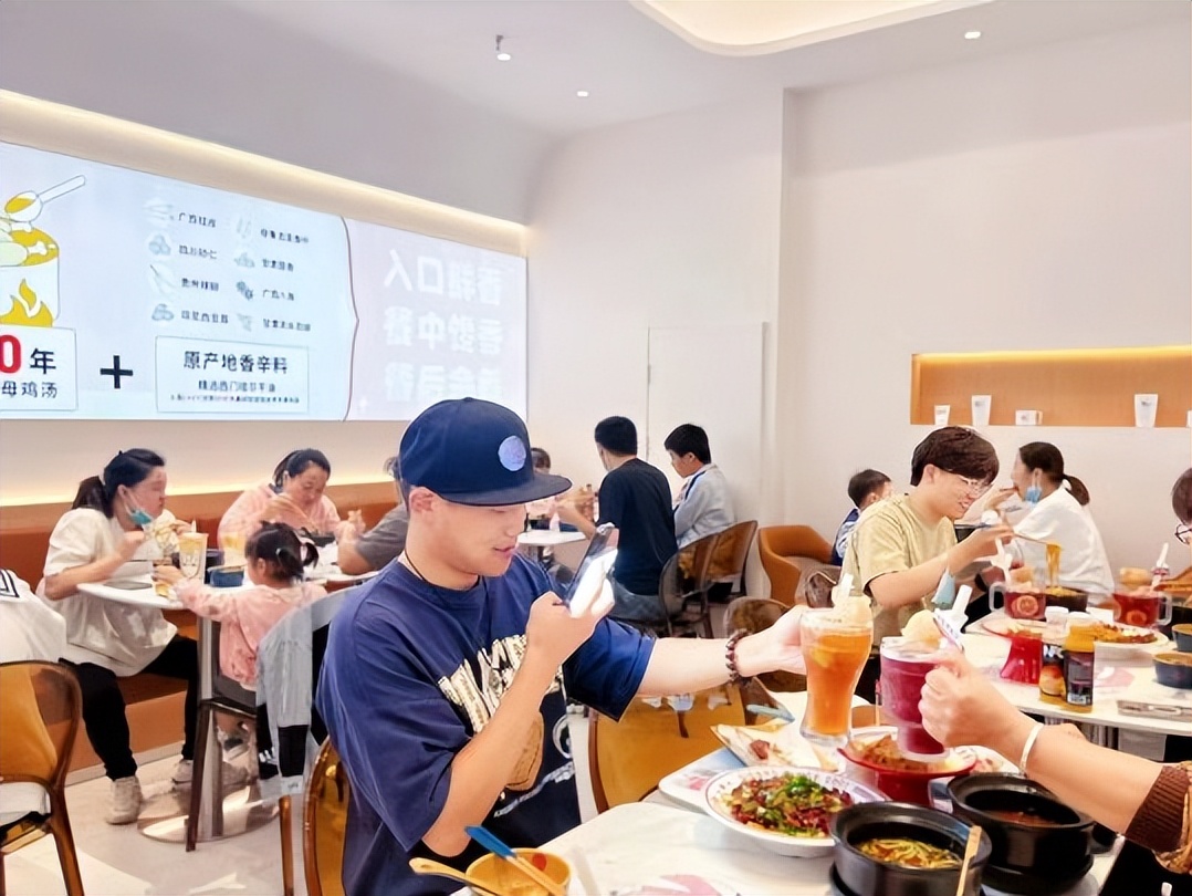 微海乐才以人效数字化助力“姐弟俩土豆粉”实现降本增效