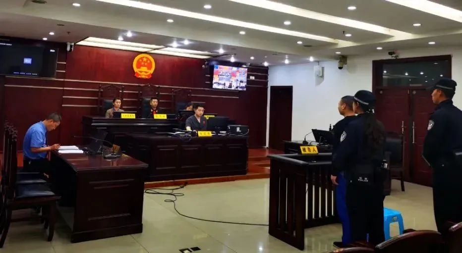 什么？我“女朋友”是男的？！