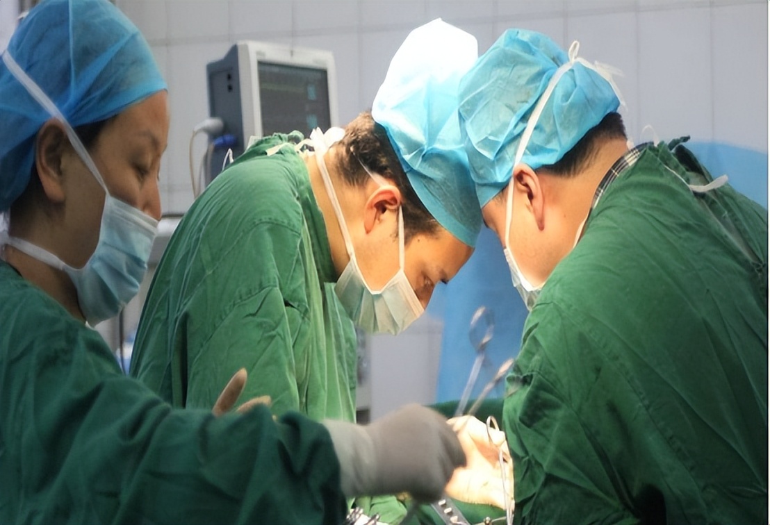 中年男性前列腺增生该注意什么,中年前列腺增生