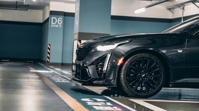 汽车玻璃贴膜起泡怎么去除,汽车贴膜后起泡有哪些原因