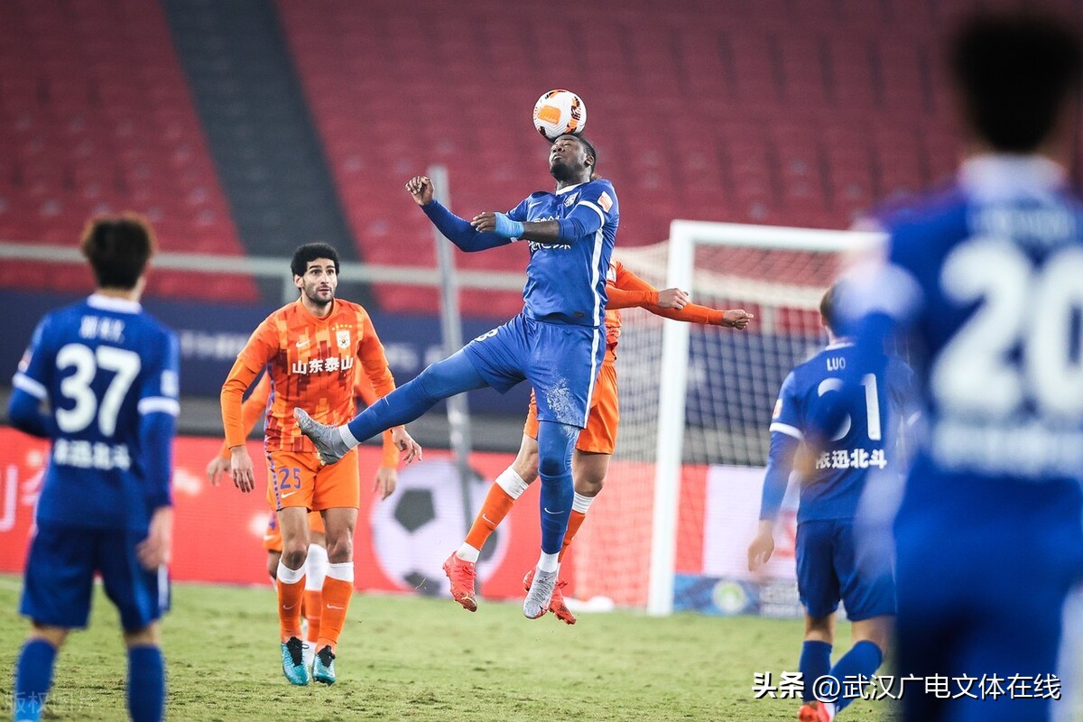 涓诲姏涓崼,姝︽眽涓夐晣澶囨垬浜氬啝棣栨垬鍔涗簤涓夊垎