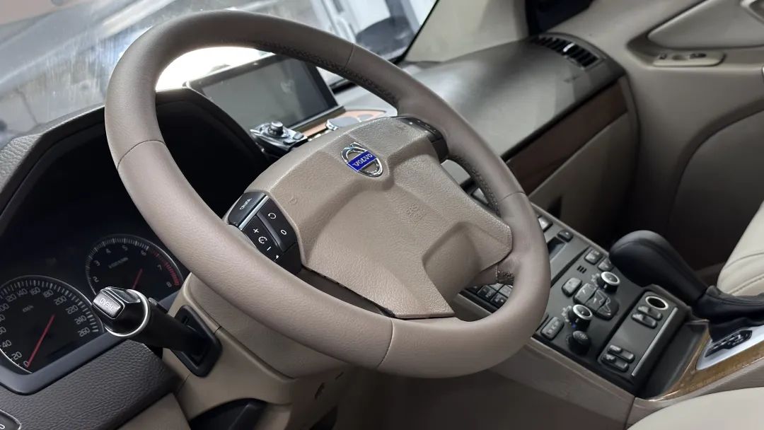 翻新一辆07年沃尔沃xc90要多少钱,开了四年的沃尔沃xc90多少钱