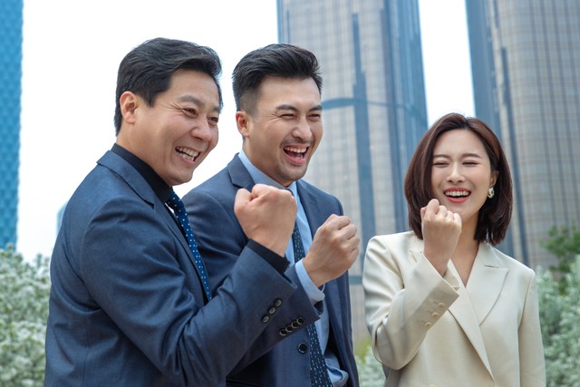 年轻人打工有哪些出路,职场人35岁以后出路在哪里