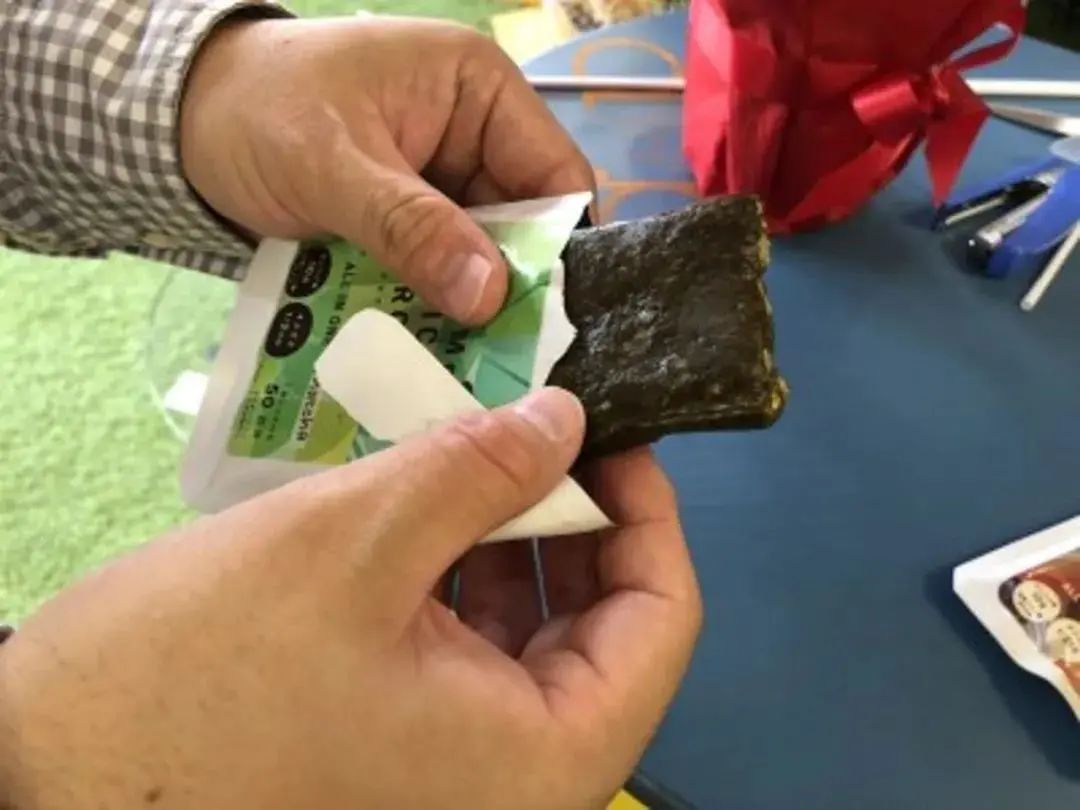 日本活体昆虫自助售卖机,日本街头自动售卖机都卖啥