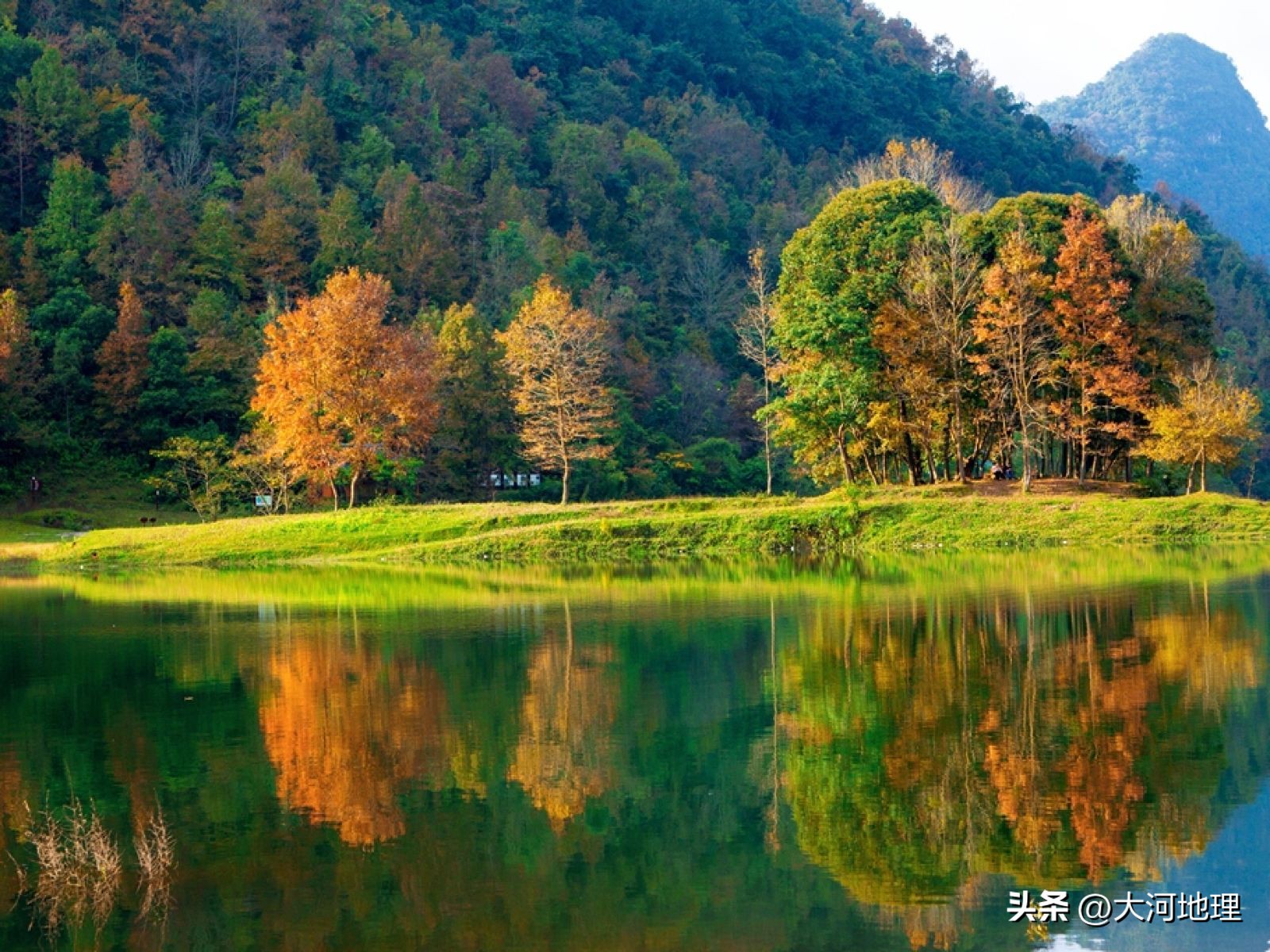 中国南方这30个景点,难说多知名,但敢说它的秋色最艳最浪漫