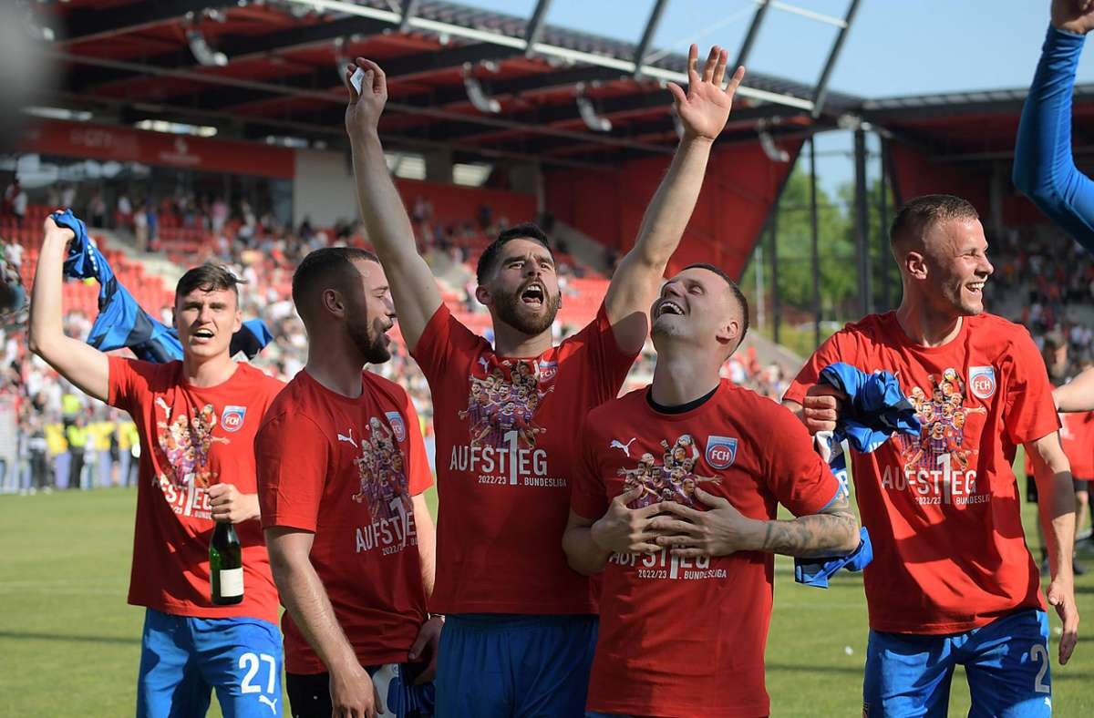 0-2落后翻盘的球队,0:2落后还有翻盘机会吗