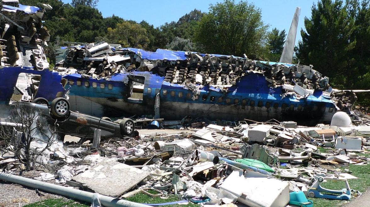 美国媒体报道中国飞机失事情况,最新客机坠毁事件详情