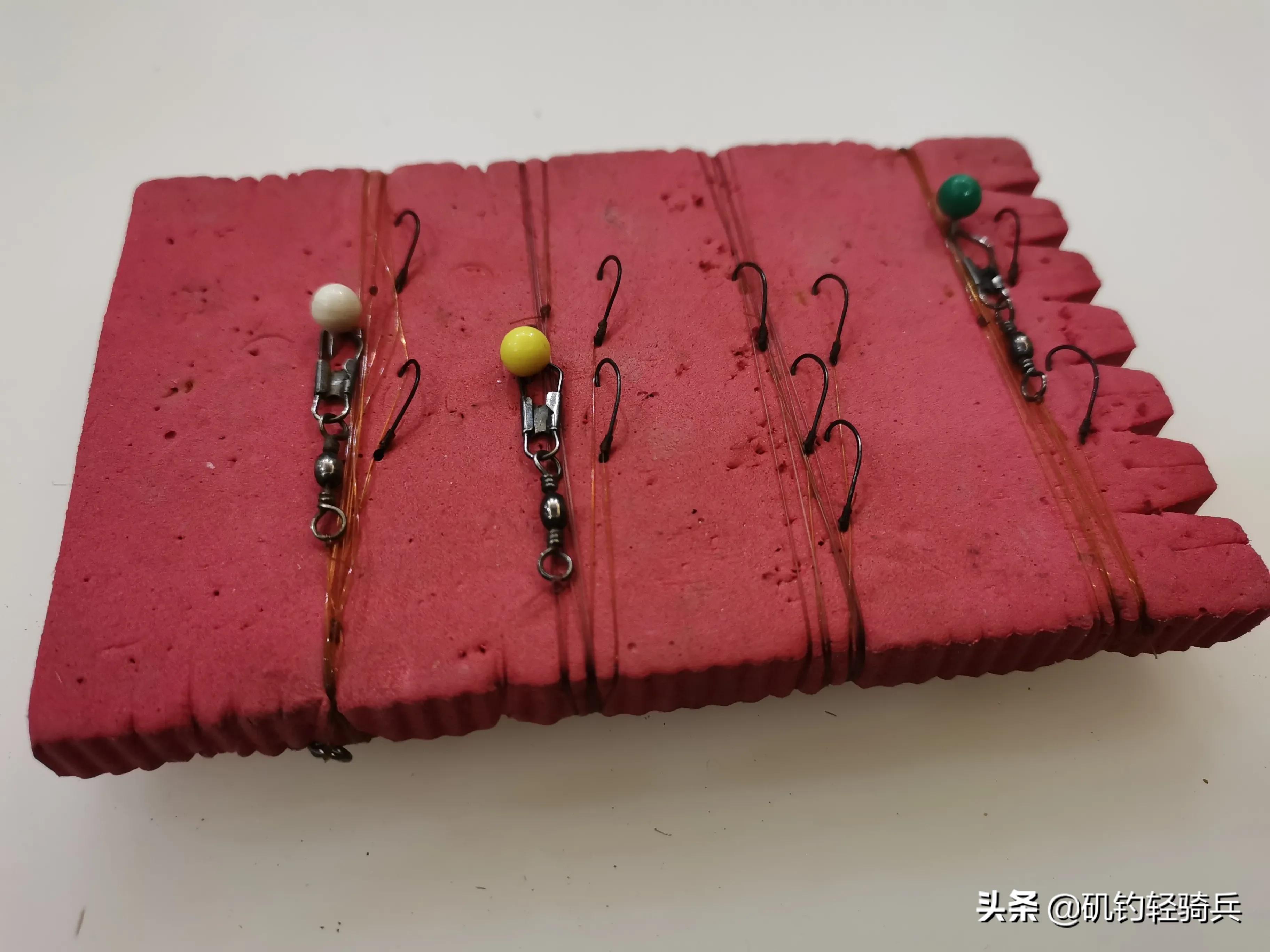 为何冬季钓打板鲫用的钩越大越好,冬季排钩大鲫