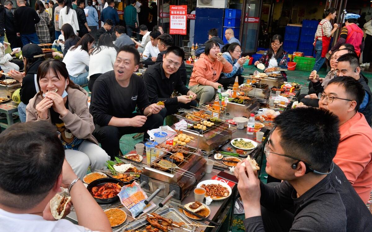 山东淄博烧烤禁止了吗,淄博烧烤车随意停