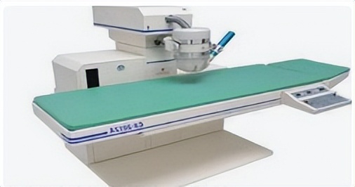 电磁式冲击波治疗中，传输系统对冲击波治疗仪的影响有哪些？