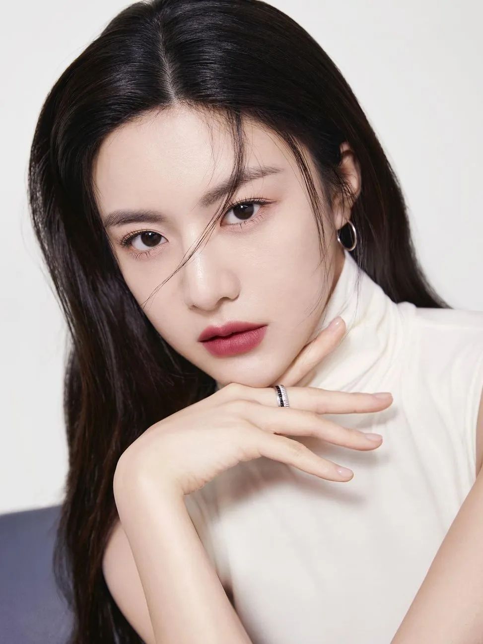 “素颜”和“化妆”穿同一件衣服有什么区别？看完我惊呆了