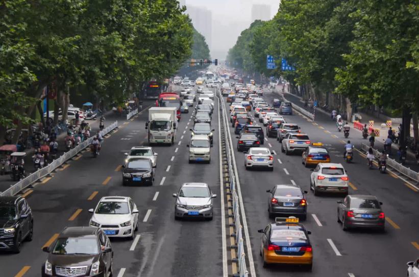 非洲国家布隆迪：禁止跑步，有自行车就是土豪，一把锄头就是彩礼