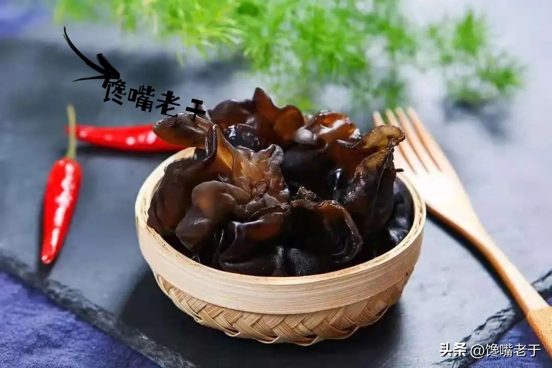 木耳品质好坏对营养区别大吗,假木耳和榛木耳营养有什么区别