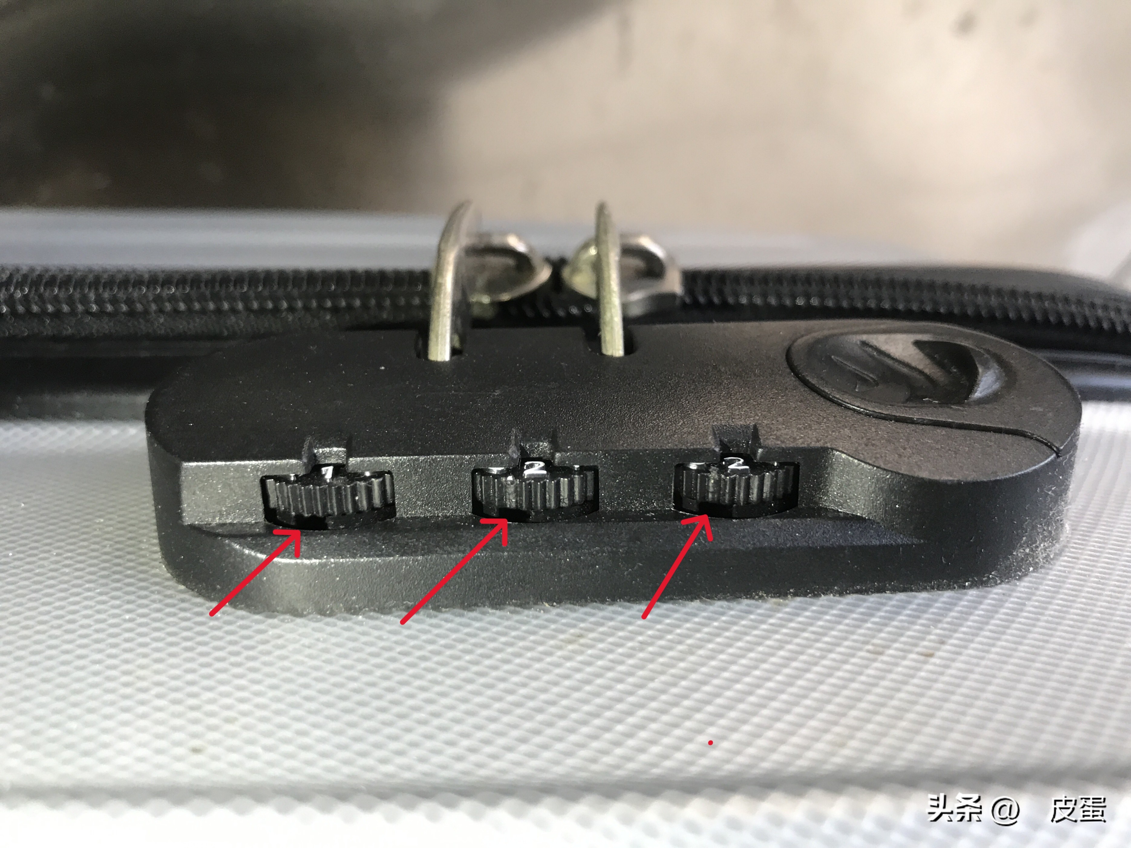 行李箱密码忘记了有什么办法解决,行李箱密码忘记了怎么设置新密码