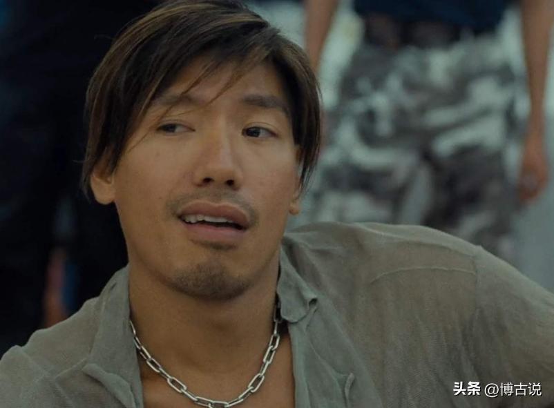 张耀扬带女友现身,张耀扬和富婆唱歌