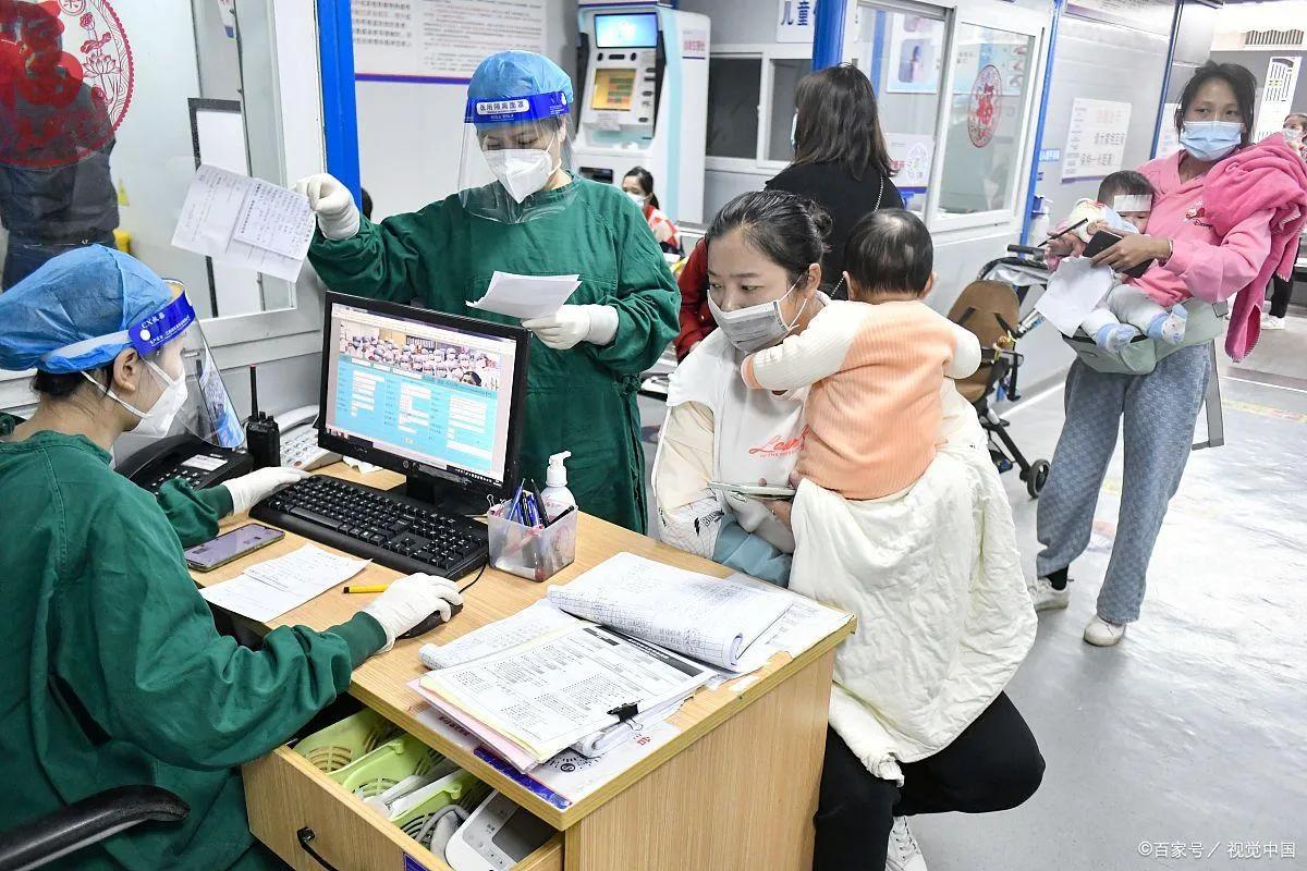 从香港和台湾放开后的经验看,普通人如何挺过第一波疫情冲击?