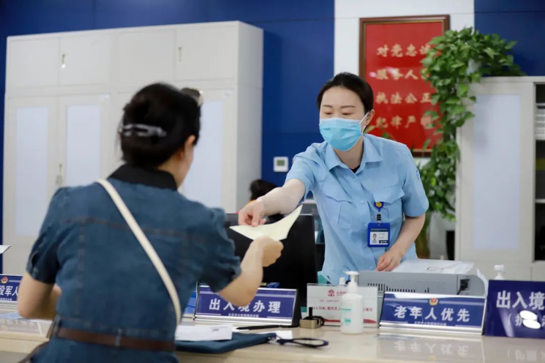 北京海淀公安分局出入境,海淀出入境大厅办理效率