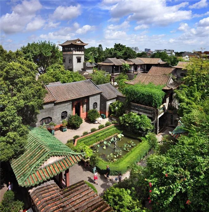 它是岭南花园的代表作，更是华南洲际的新旗舰