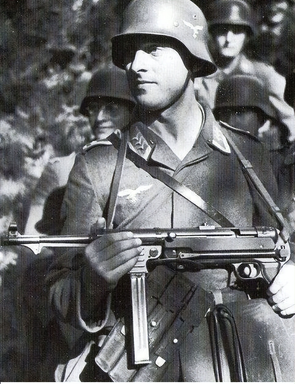 一战歼灭国军五大主力兵团,国军74军打垮日军一个师团