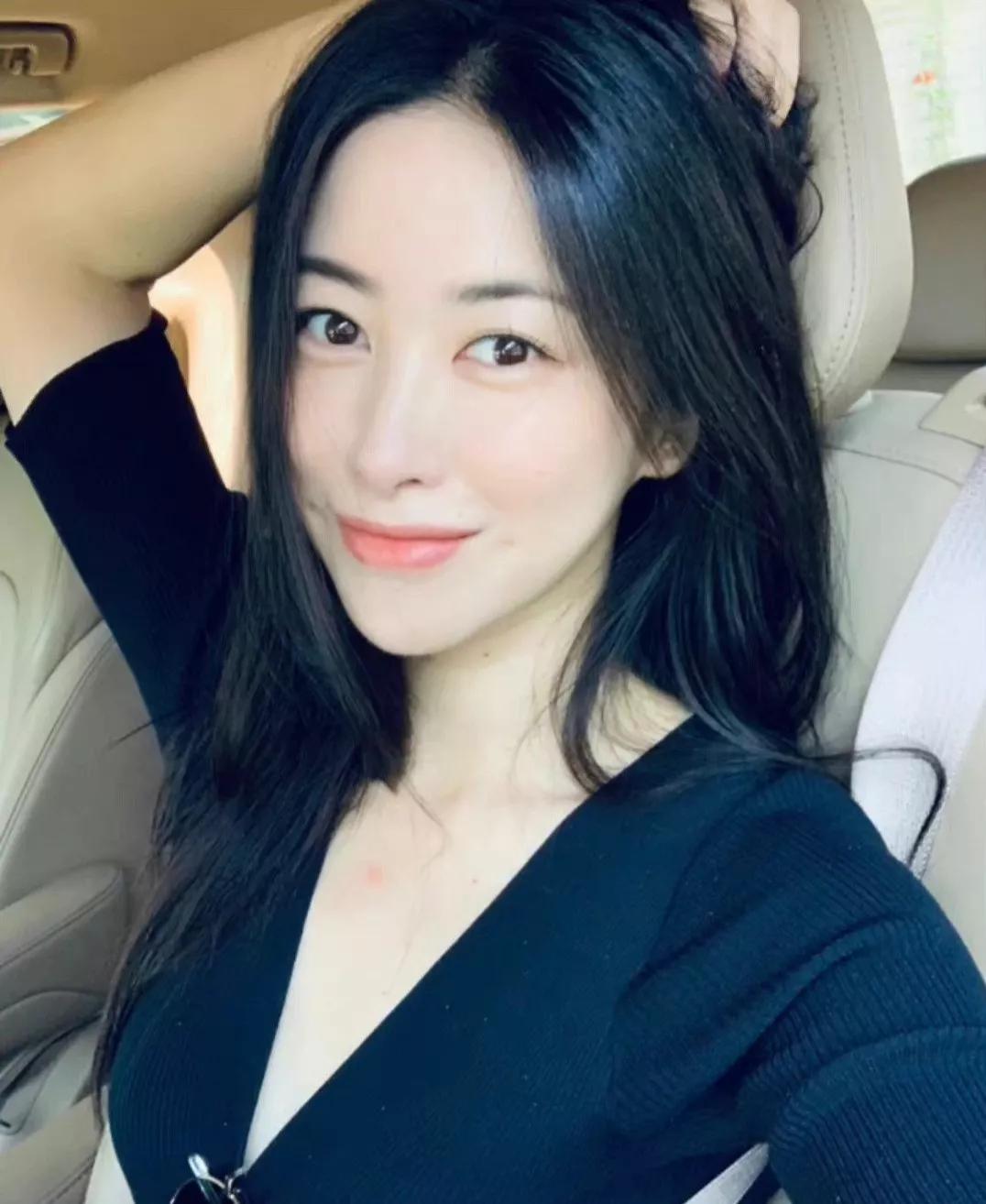 朱珠网上卖东西,朱珠直播卖货第一名