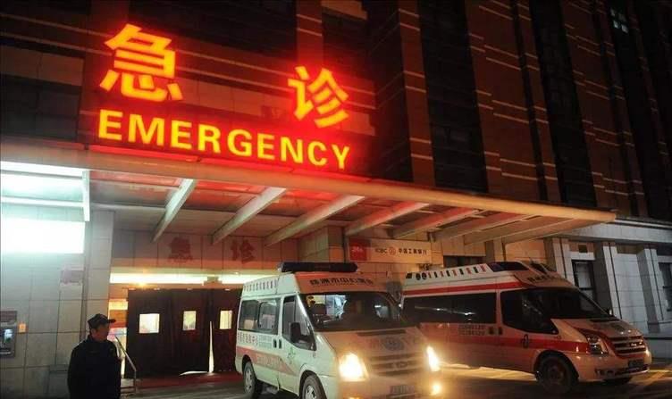 妻子出轨,丈夫在润滑剂里加胶水，网友这下真是难舍难分了