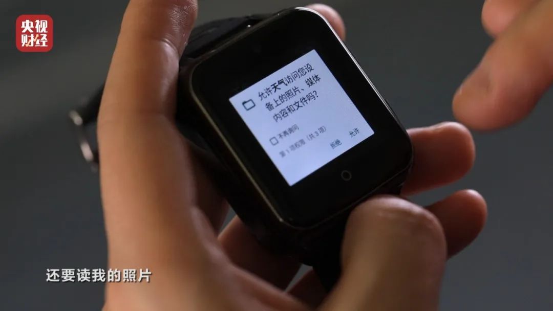 老坛酸菜是抠脚大汉才出来的吗,美女用脚做老坛酸菜