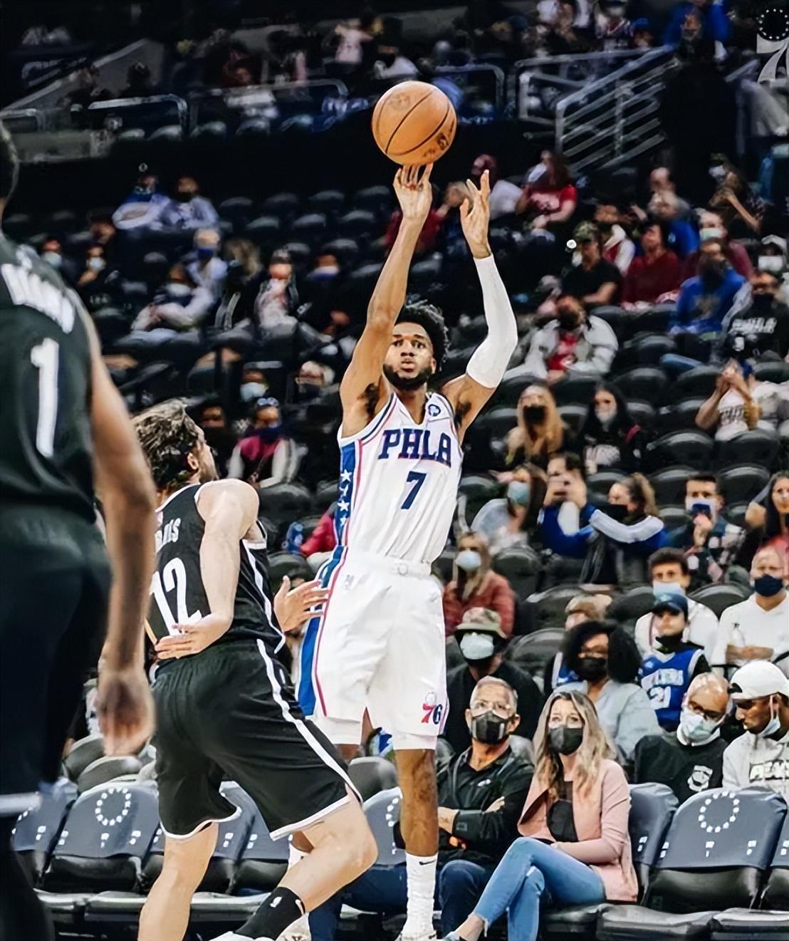 雷霆三加时血战76人更炸裂,雷霆用3个首轮签换来的天赋新秀