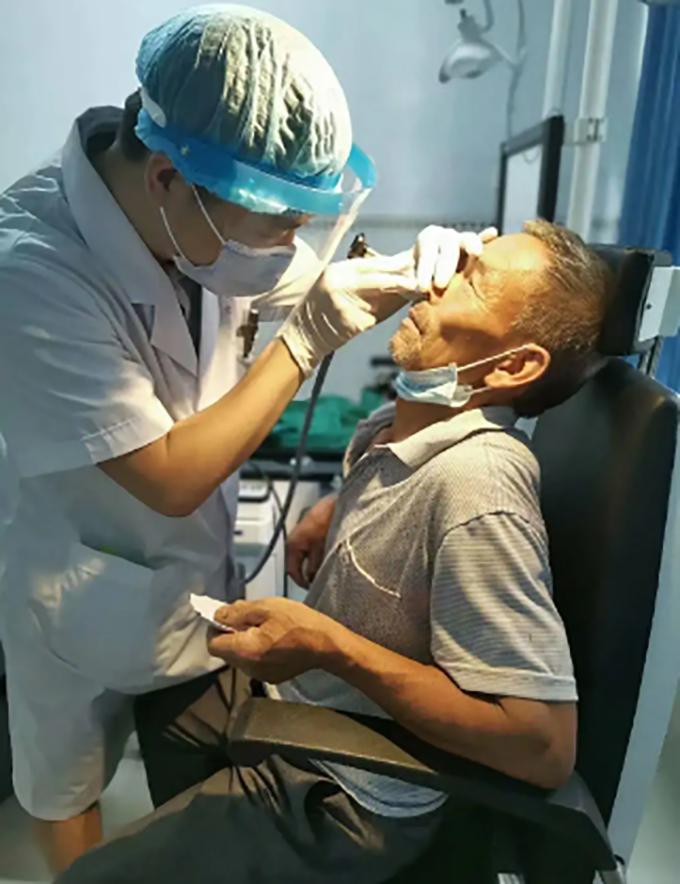 鸡生吞了水蛭会怎么样,鸡吃了水蛭不死吗