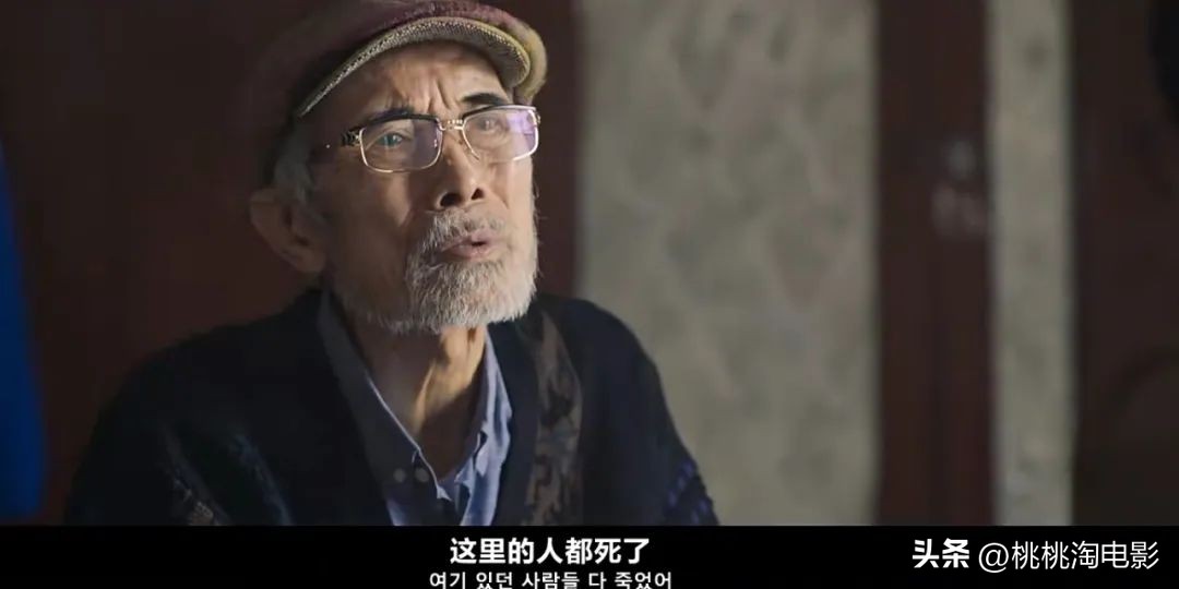 很感动，因为她一直还在坚持