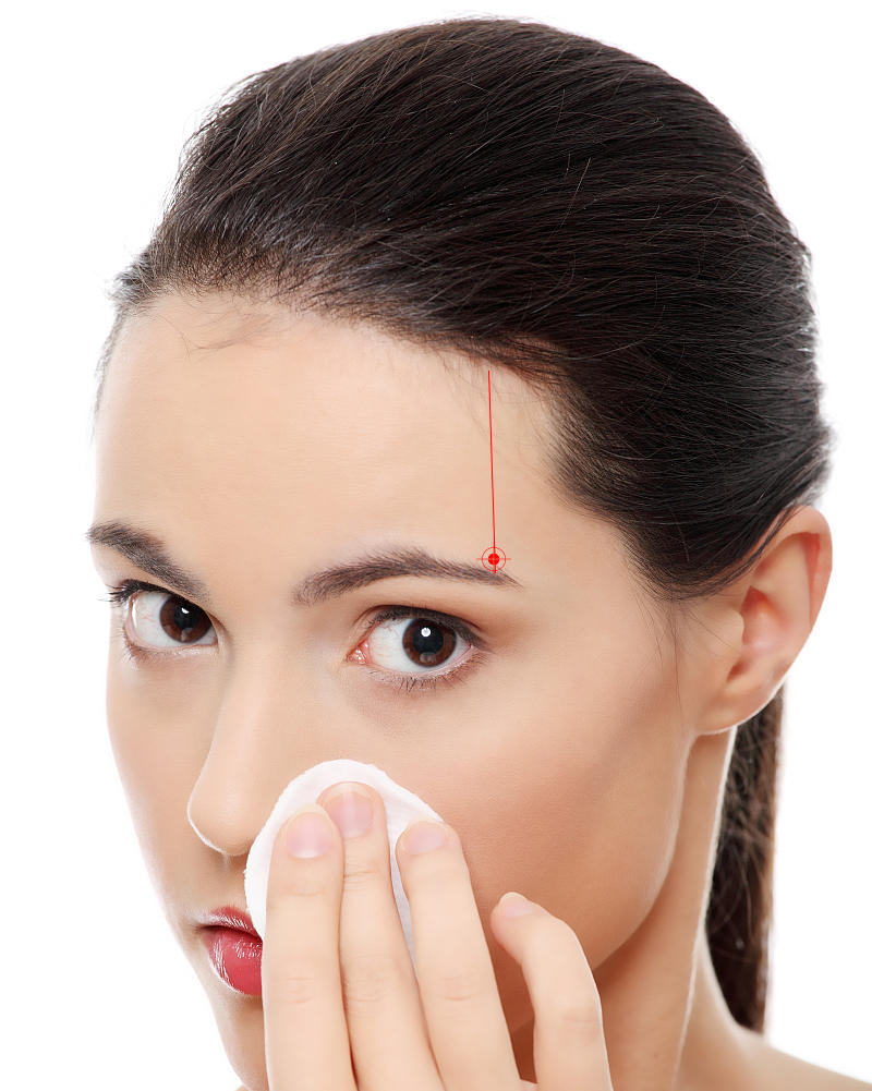 怎么化妆做到换头的效果,化妆如换头如何打造精致演员脸