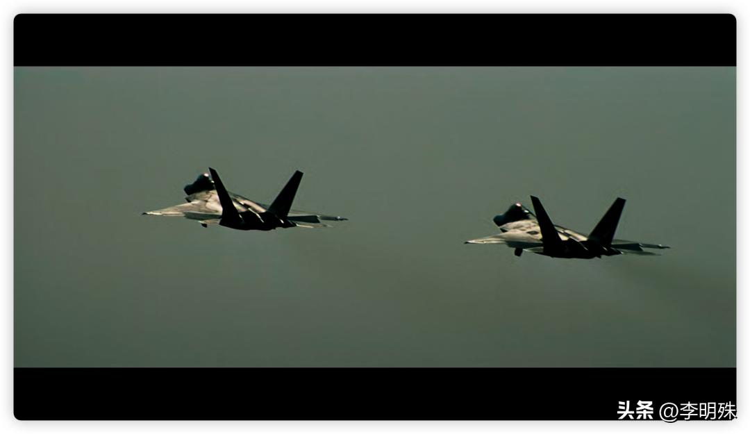 第一部《变形金刚》电影为什么好看？后来为什么口碑一直下滑?