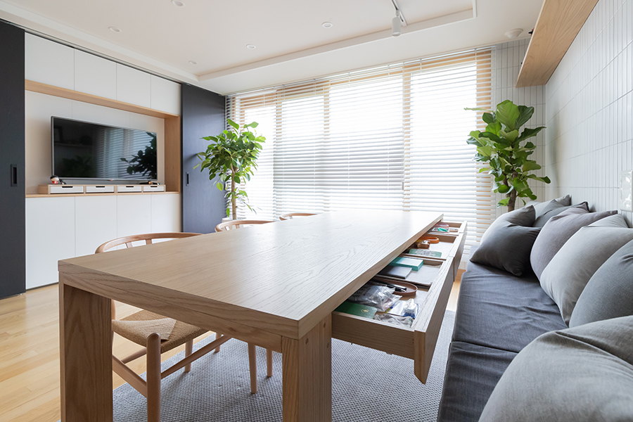 电视机应该挂墙还是坐式,电视机应该挂墙上还是放电视柜上