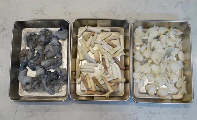 建议中老年别太节俭多吃这五种菜,老年人多吃五种高蛋白食物