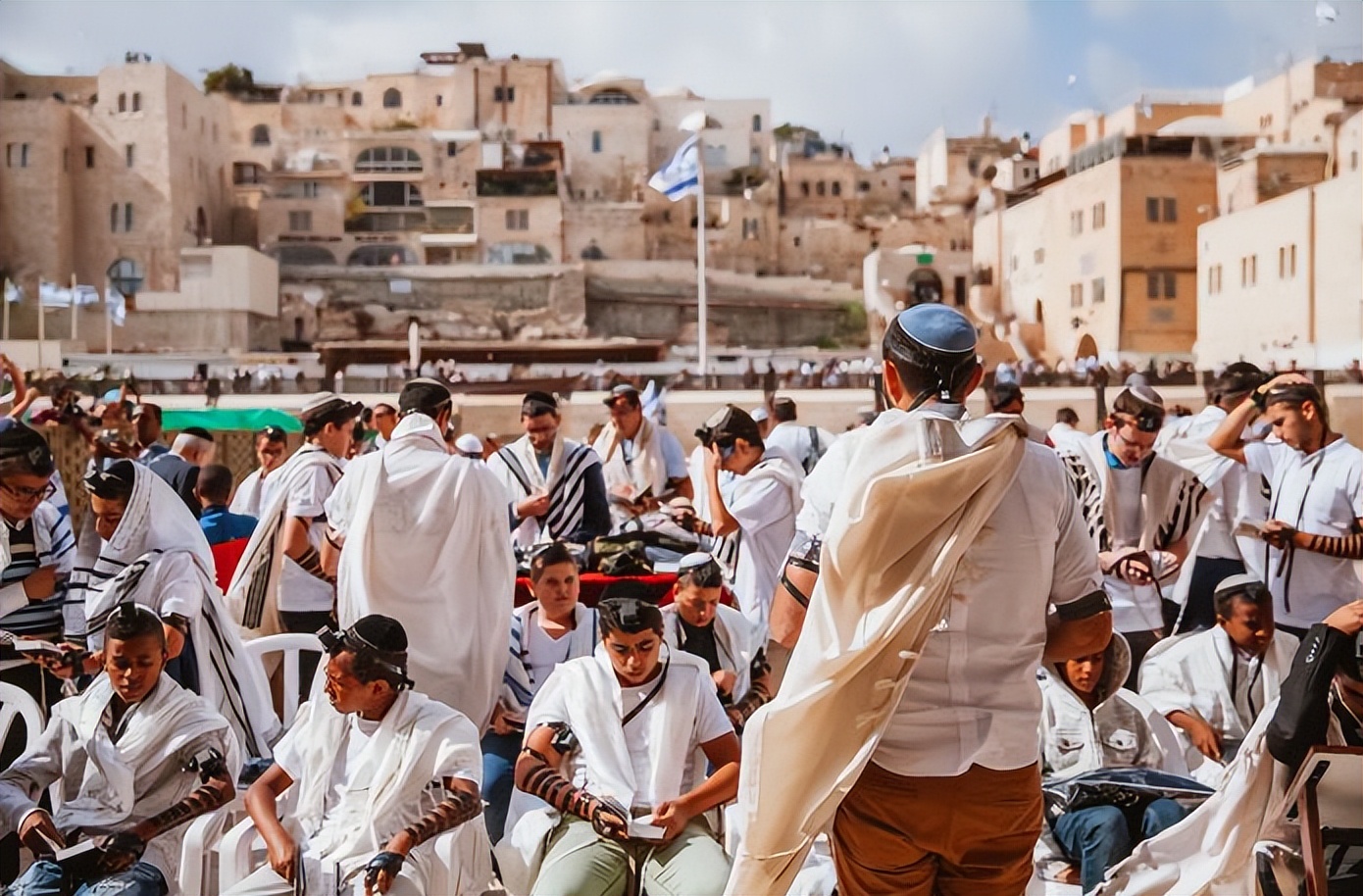 城市是世界著名的宗教圣地,世界著名的宗教圣城