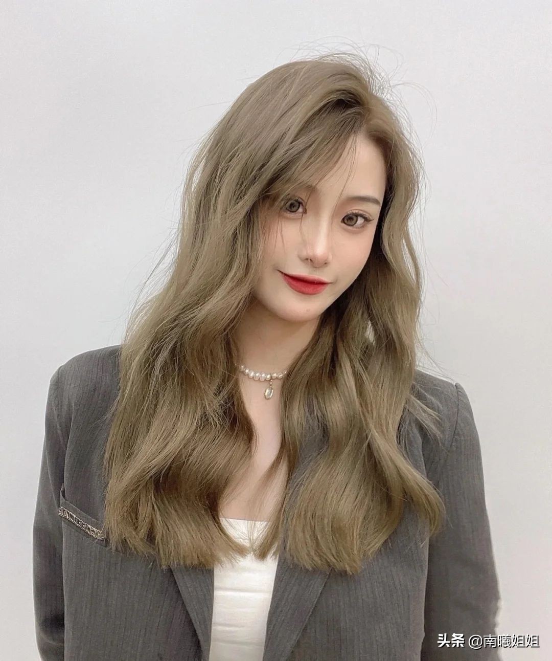 葡萄红适合换什么发色,适合秋冬的发色葡萄酒红