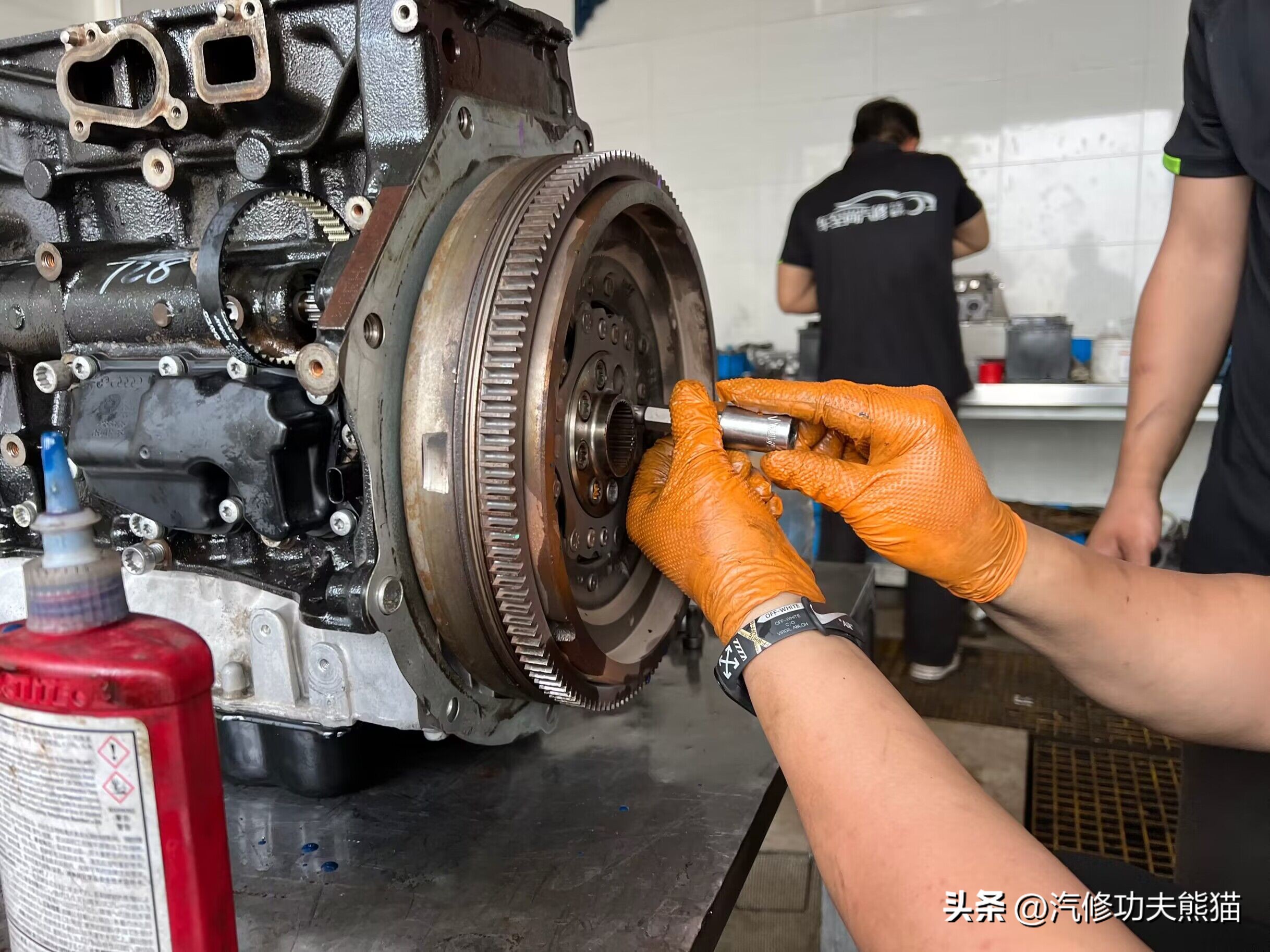 奥迪q3烧机油三保费用,奥迪q3烧机油大修苏州