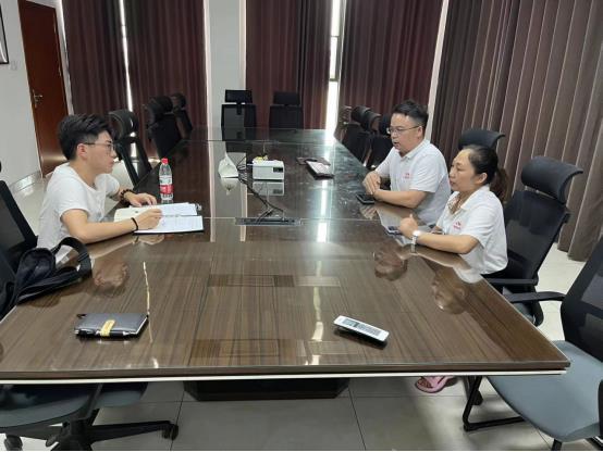 走进37°下的“冰上工厂”——深入湖北翔驰体育用品有限公司调研