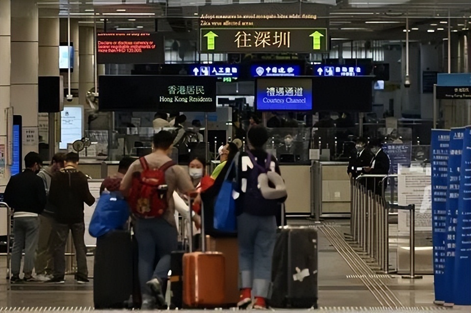 香港女子被冤枉入狱三年,内地女子在香港被罚款